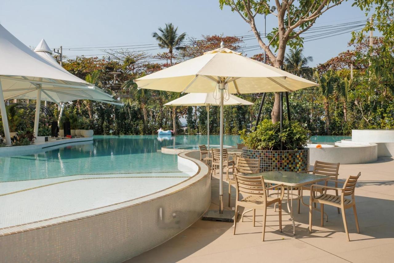 Luxury Sea View Room Beach Front Luxury Джомтьен Экстерьер фото