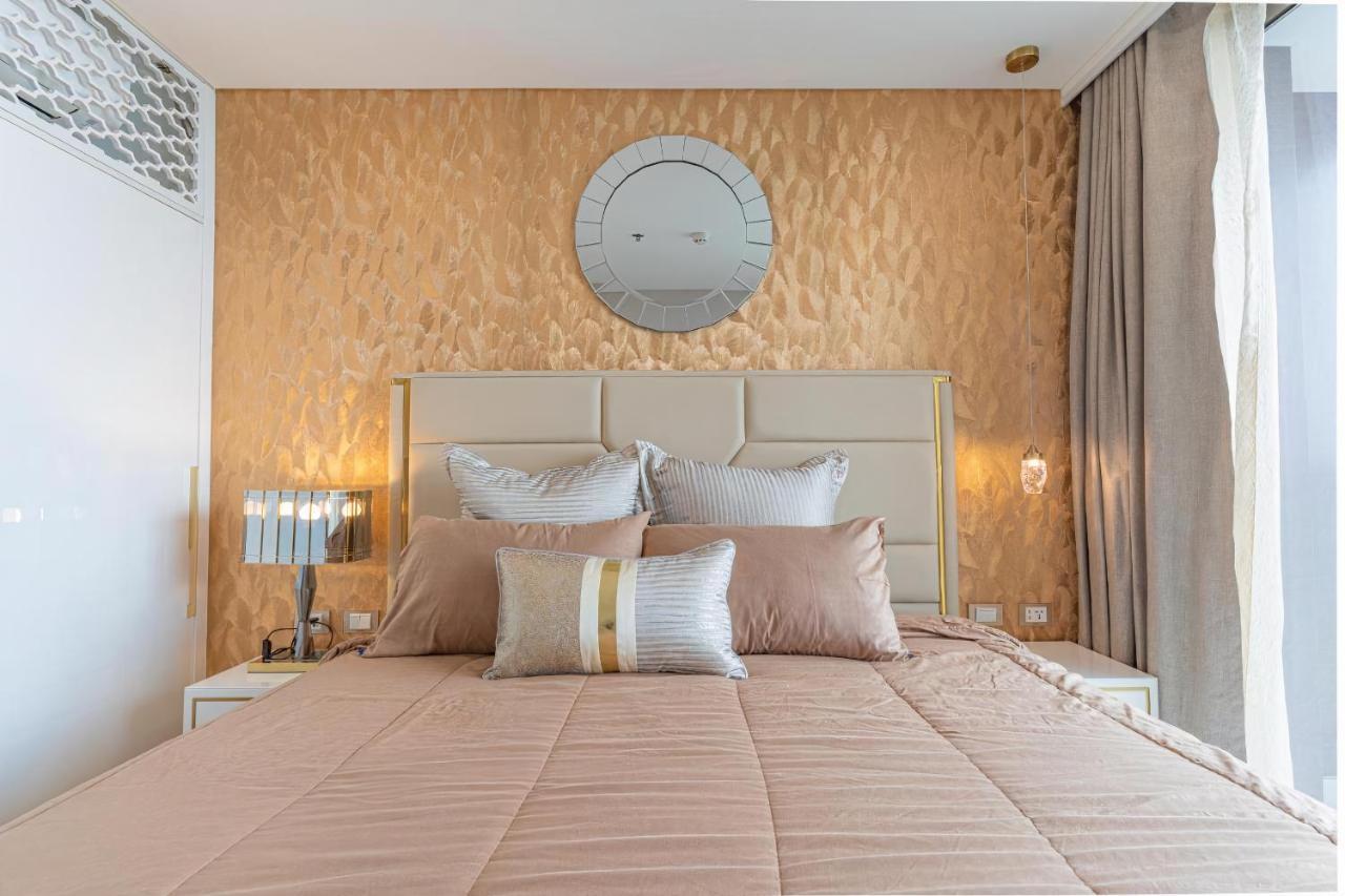 Luxury Sea View Room Beach Front Luxury Джомтьен Экстерьер фото
